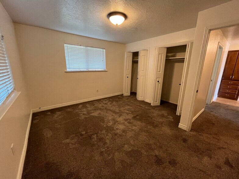 Bedroom - 245 Cherry Hill Dr