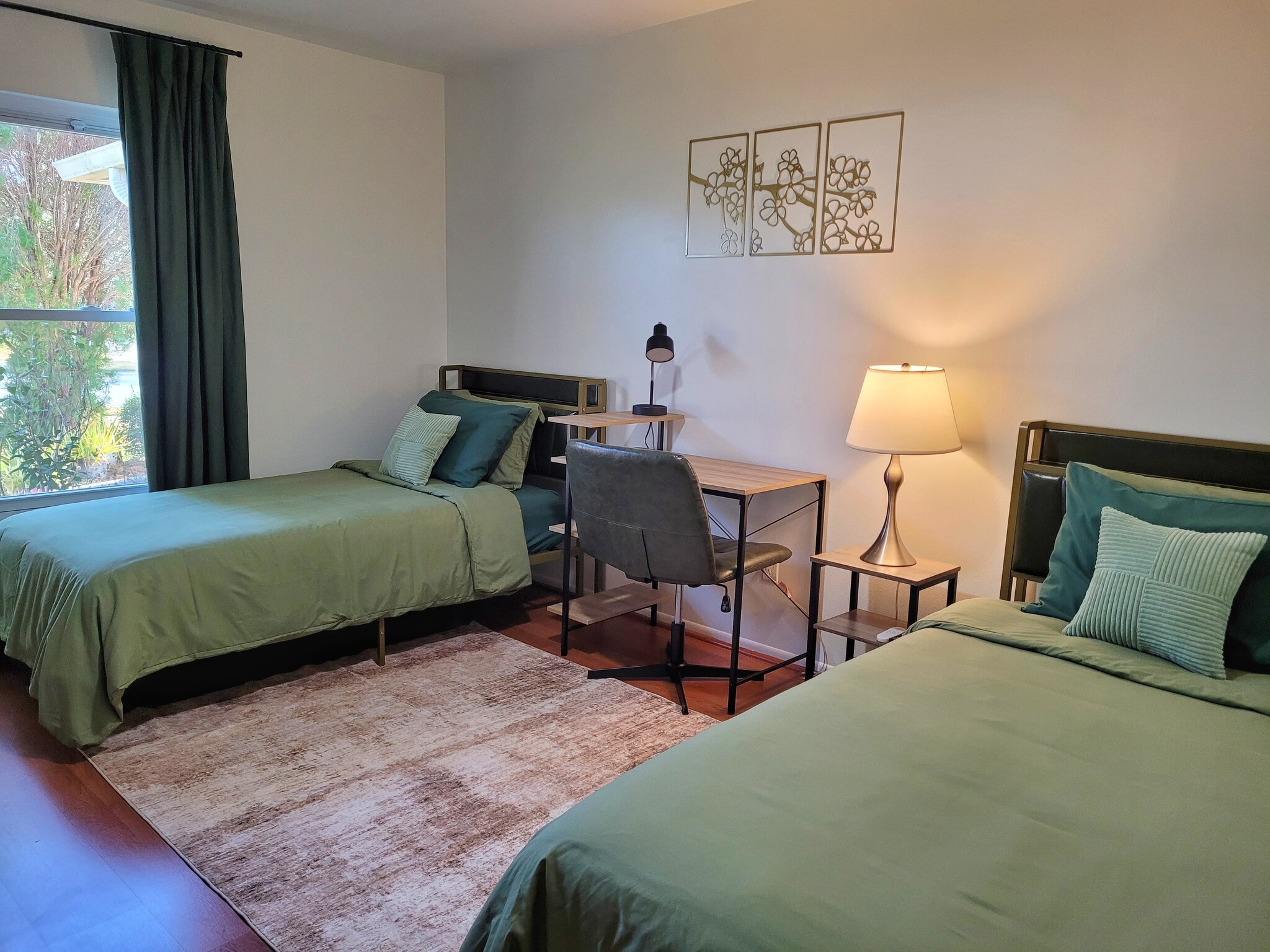 Building Photo - 1911 Tarpon Ct