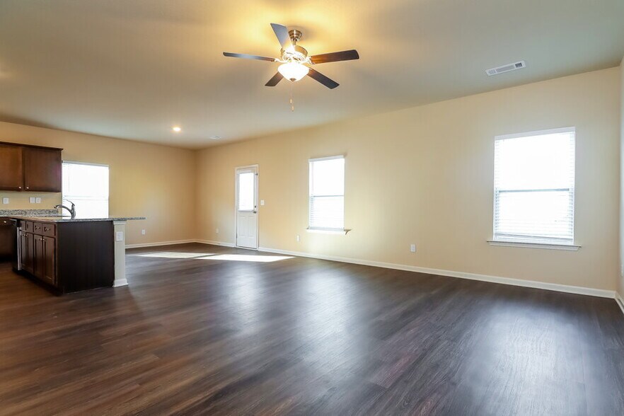 Building Photo - 4959 Bill Gardner Pkwy