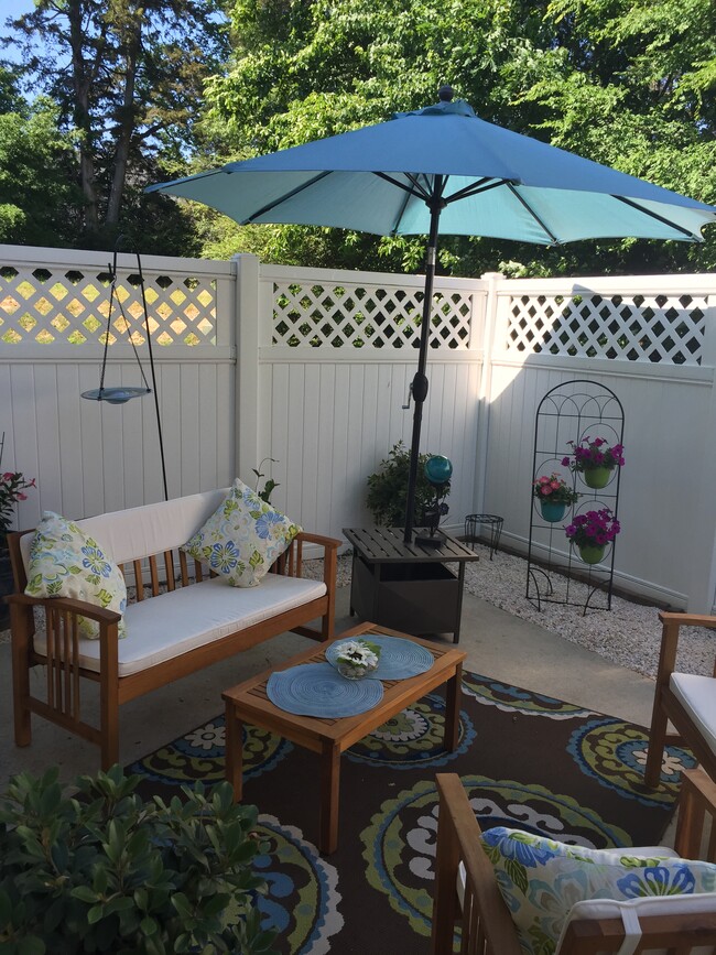 Building Photo - 110 Barnhardt Loop