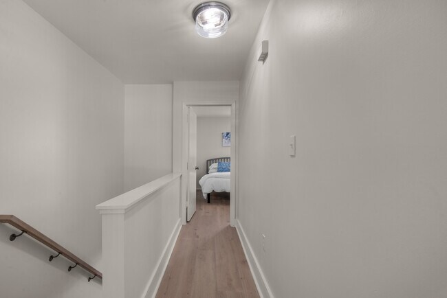 Building Photo - 41 Misty Cv