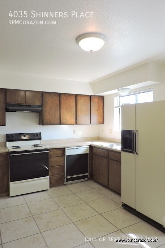 Building Photo - 4035 Shinners Pl