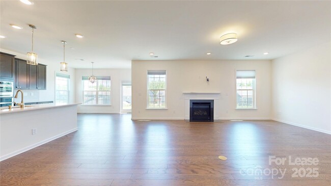 Building Photo - 3719 Wave Rock Ct