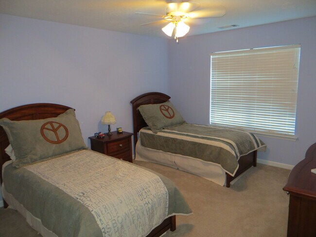 Building Photo - Bay Hill Townhomes in Evans