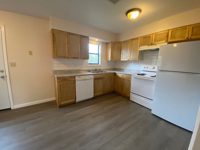 Building Photo - 200 Vickie Lynn Ln