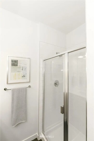 Building Photo - 2156 N 185th St