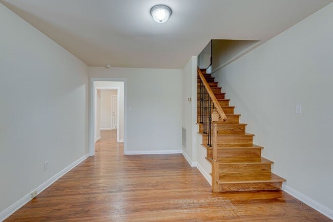 Building Photo - 3505 Marlborough Ave