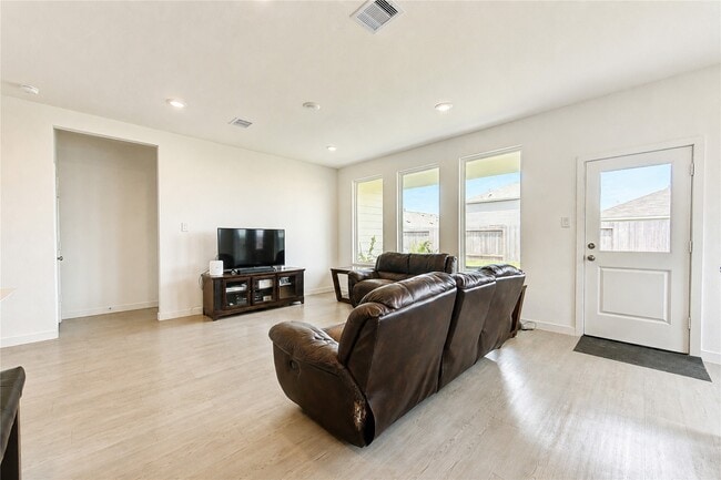 Building Photo - 21614 Springhill Grv Ln