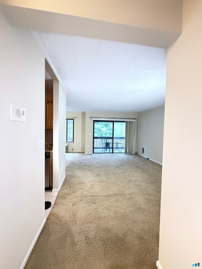 Building Photo - 175 Mill Pond Rd