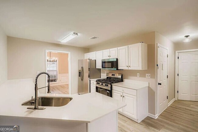 Building Photo - 1570 Twin Bridge Ln