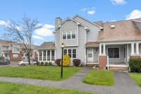 Building Photo - 13 Taconic St