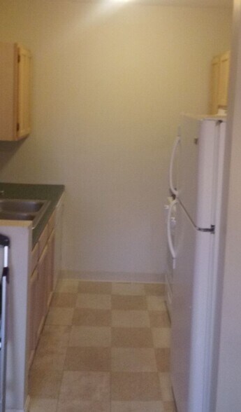 Building Photo - 1596-1600 Westminister Street