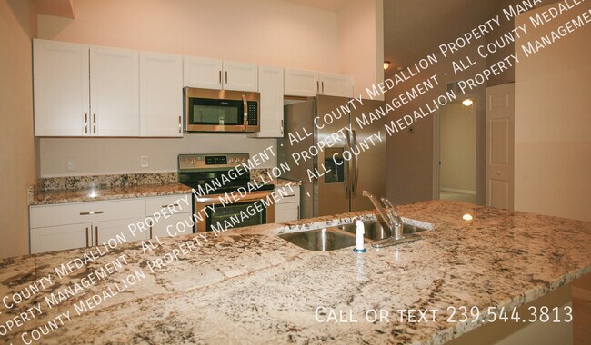 Building Photo - 1309 SE 8th Pl