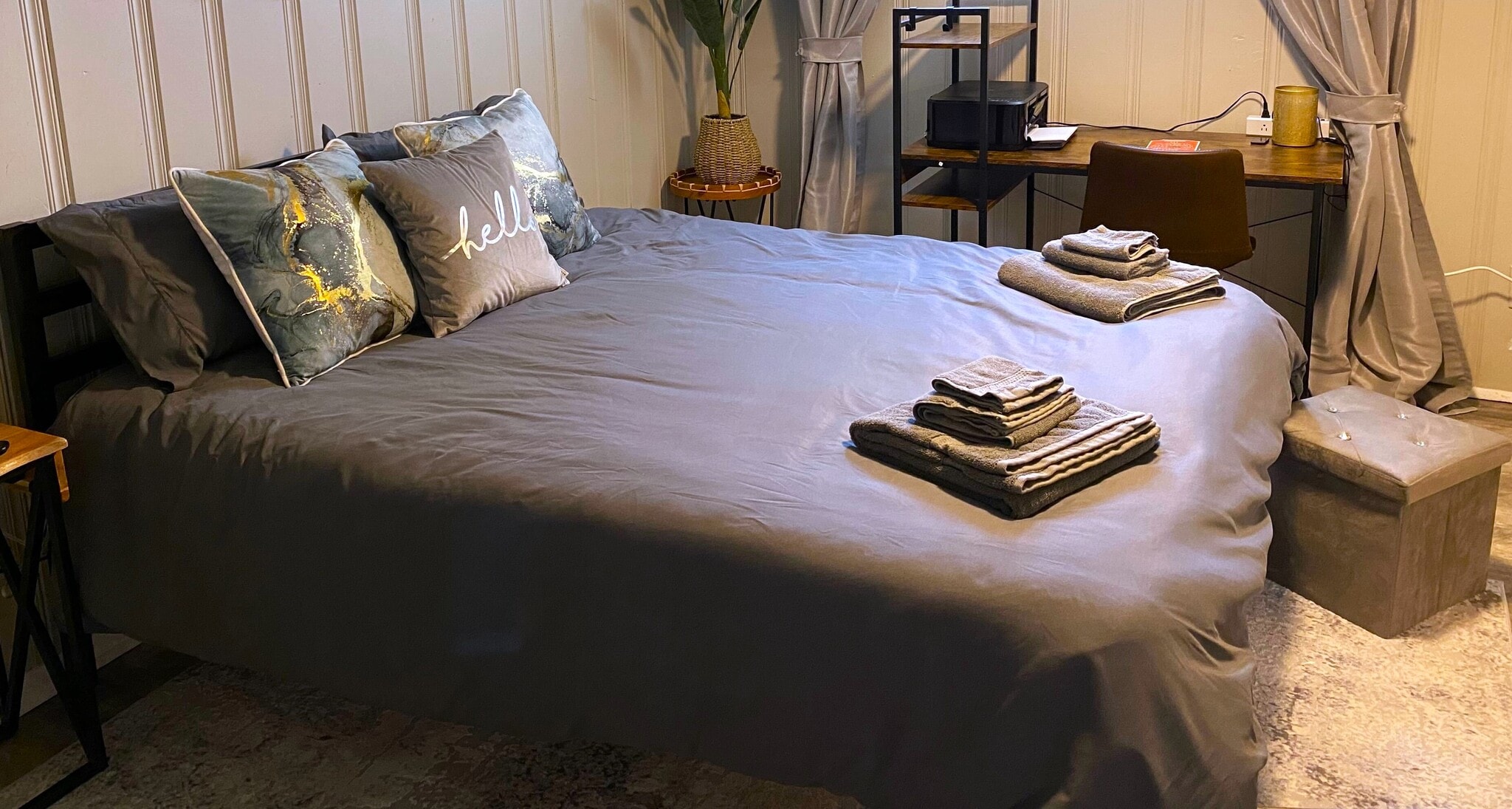 Building Photo - 1544 Oakridge Rd