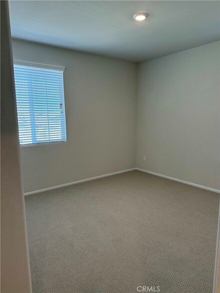 Building Photo - 32864 Fleets Rd