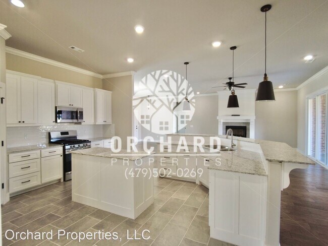 Building Photo - 4 br, 3 bath House - 1228 Giulia Ave.