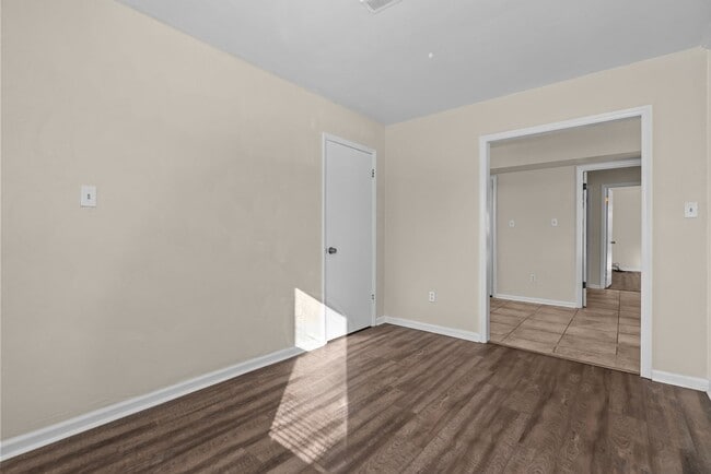 Building Photo - For Rent in Beautiful Chesapeake!