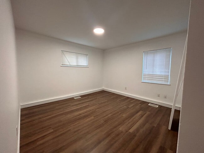 Building Photo - 3357 S Flamingo Way