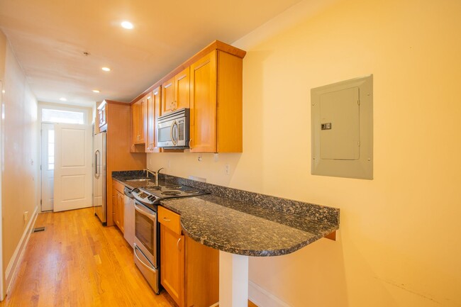 Building Photo - Lovely 1 BR/1 BA Condo in Trinidad!