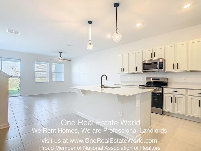 Building Photo - 2971 Maloof Dr