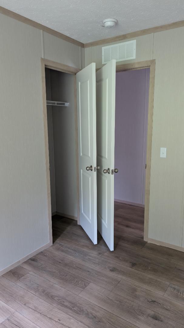 Building Photo - 15462 Lewis Rd