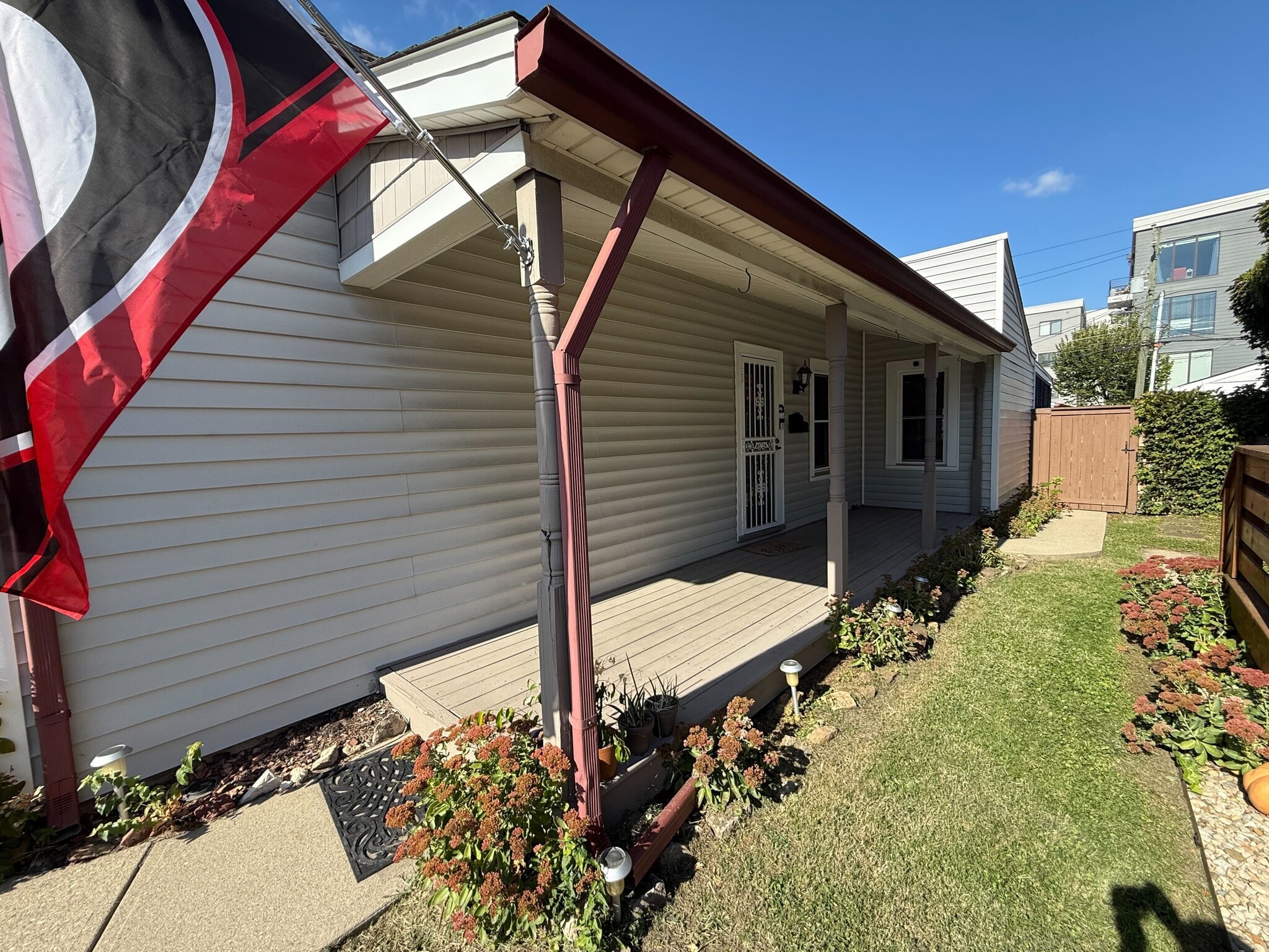 Building Photo - 930 Lexington Ave