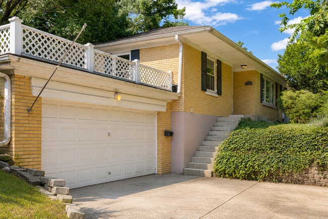 Building Photo - 354 Indian Dr