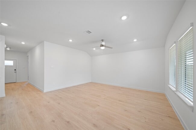 Building Photo - 31134 Winchester Fls Ct