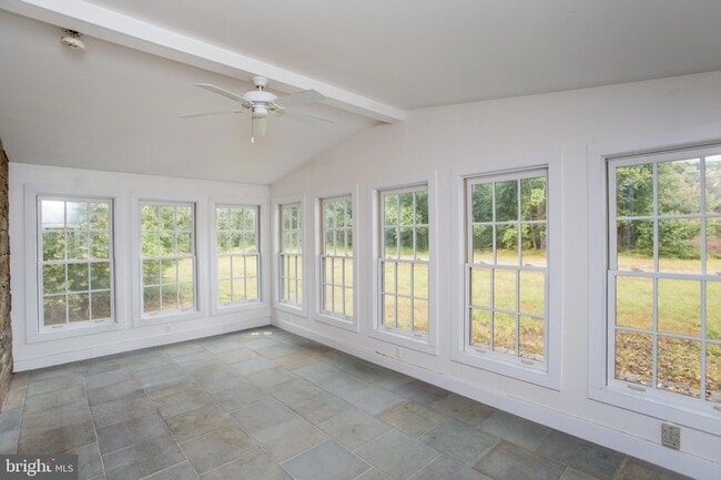 Building Photo - 2170 Daniel Bray Hwy