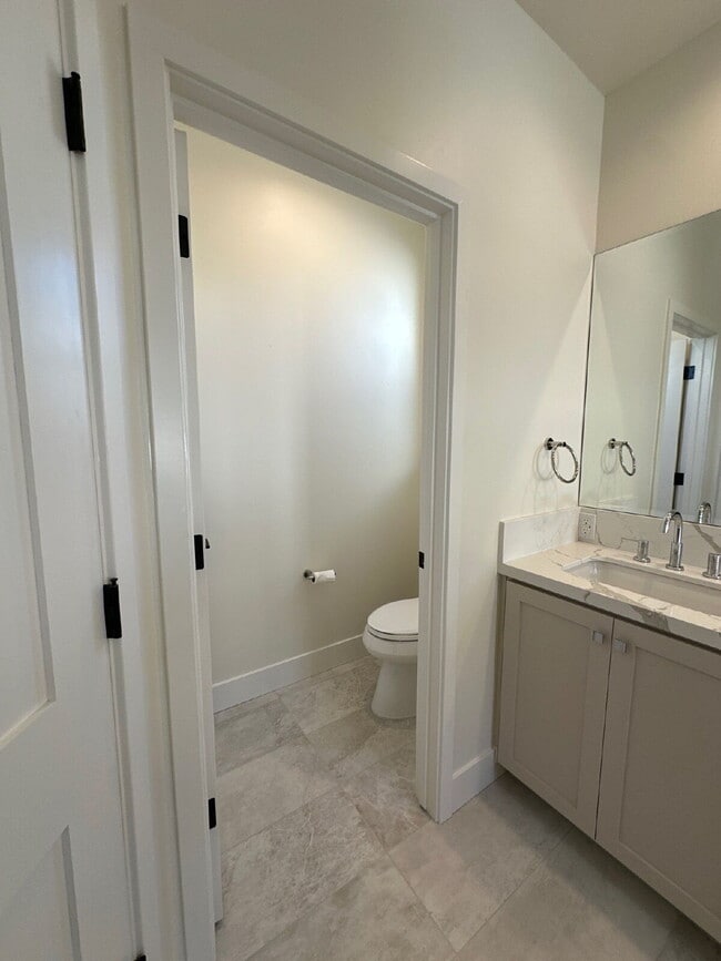 Building Photo - Ocean Views | Rooftop Deck | New Construction | For Lease $4,200/mo.