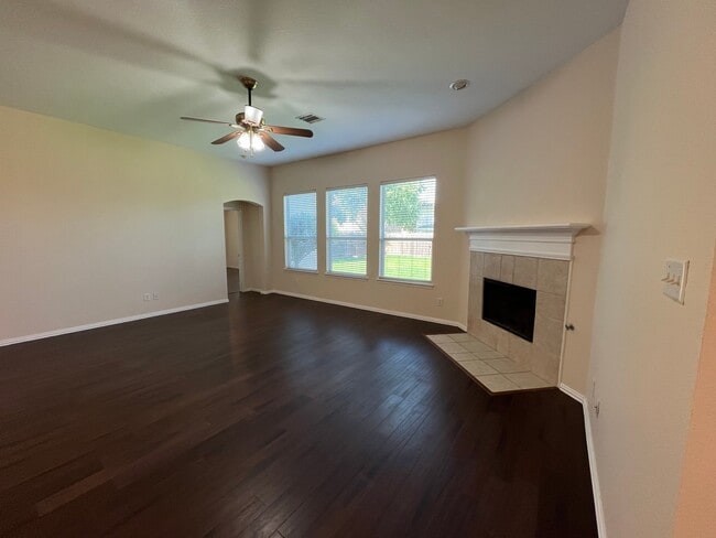 Building Photo - 112 Cherrytree Trail