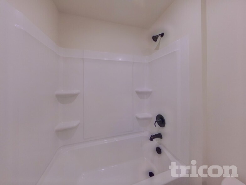 Building Photo - 7109 Jerimoth Dr