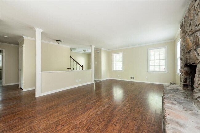 Building Photo - 4140 Gunnin Rd