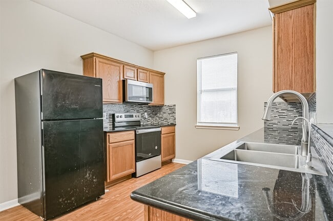 Building Photo - 4714 Montclair Hill Ln