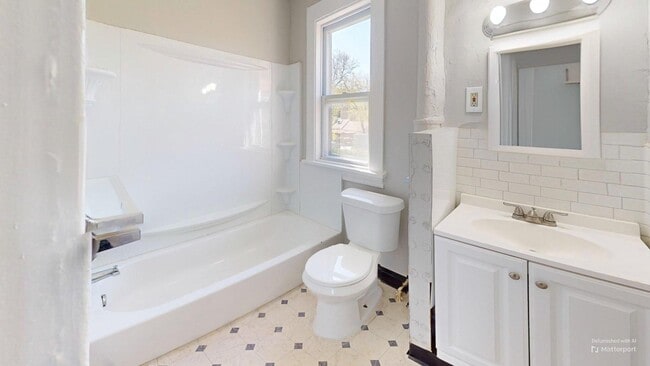 Building Photo - 3149 W 32nd St