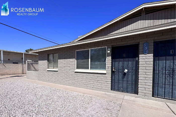 Building Photo - 550 W 9th St