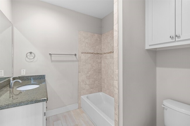 Building Photo - 1221 W 23rd St