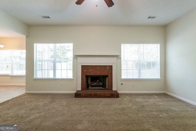 Building Photo - 516 Gristmill Ln