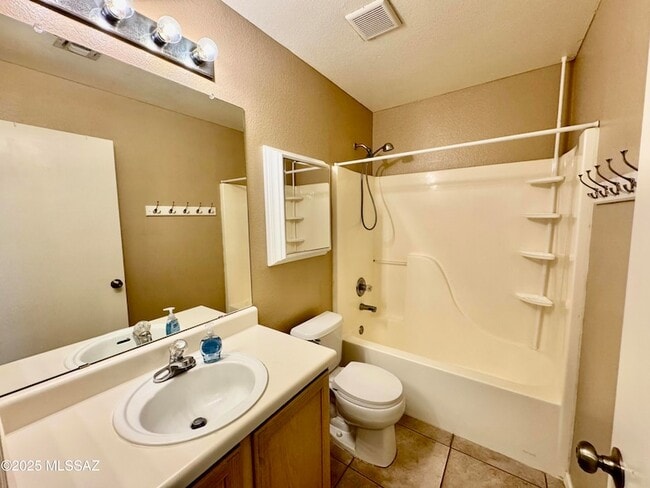 Building Photo - 2327 E Precious Shard Ct