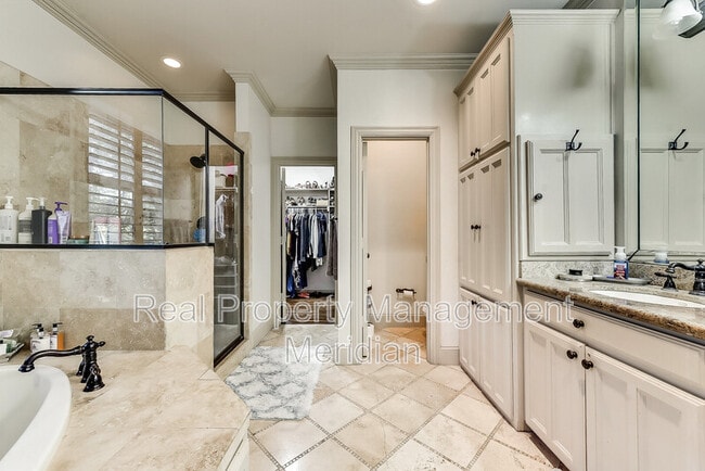 Building Photo - 3822 Brown St