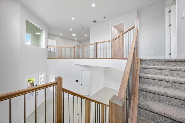 Building Photo - 5432 Pecan Dr