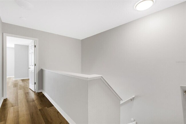 Building Photo - 9306 River Rock Ln