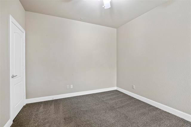 Building Photo - 4413 Riverview Dr
