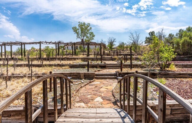 Building Photo - 18 B Destierro Trail