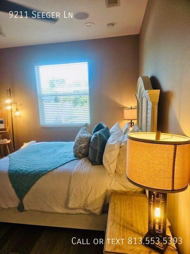 Building Photo - 9211 Seeger Ln