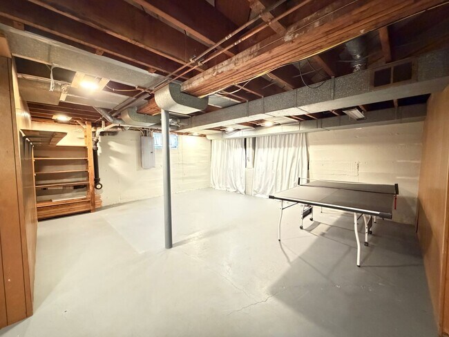 Building Photo - The 3 Bedroom In St. Matthews You've Been Looking For!