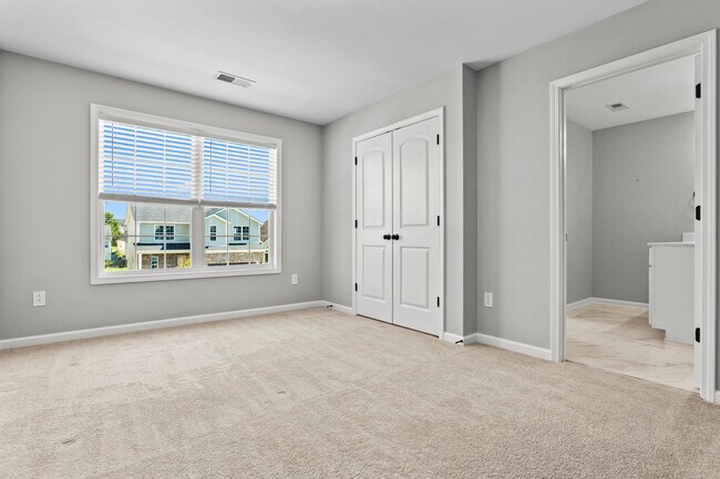 Building Photo - 2681 Rockaway Pl