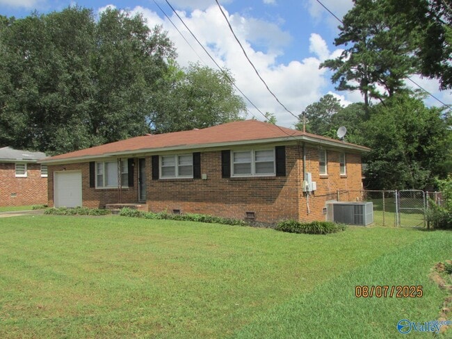 Building Photo - 1013 Starr Ave SE