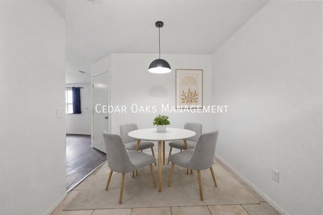 Building Photo - 5809 Samantha St