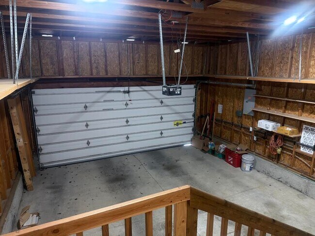 Building Photo - Updated Single Level Home in Highly Sought...